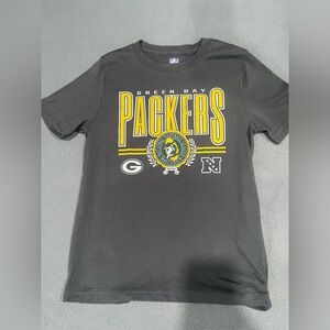 Boys Green Bay Packers grey cotton tee used good condition size 7/8